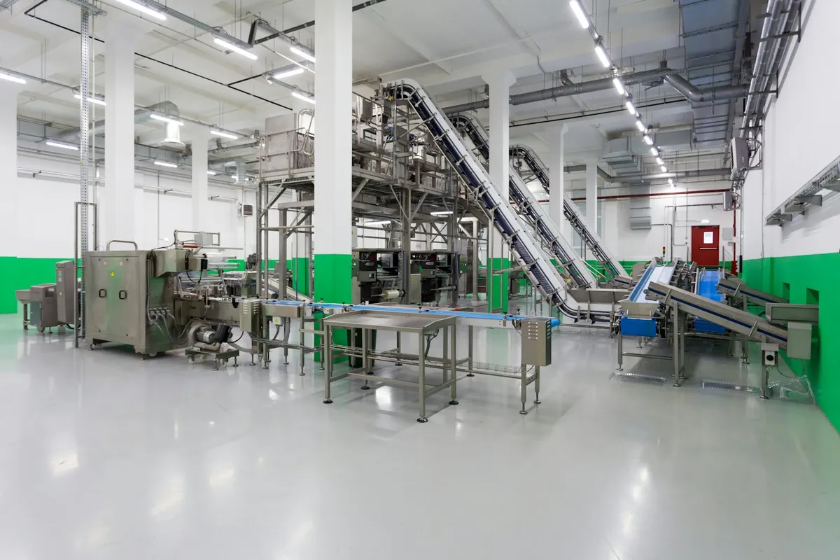 Clean pharmaceutical manufacturing floor